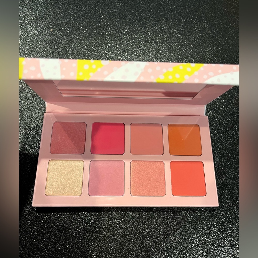 Blush & Highlight Palette
